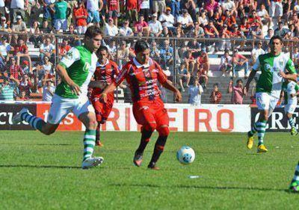 Un inteligente planteo hizo Douglas Haig en el empate sin goles frente a Banfield