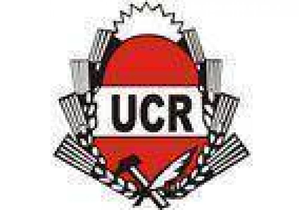 Pidieron la expulsi�n de Baro, Arata y Esper de la UCR bonaerense