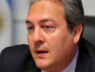 Breitenstein sigue jugando al misterio