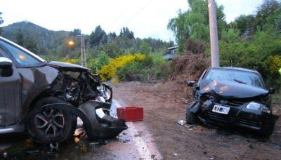 Herido y caos de tr�nsito por choque en Bustillo