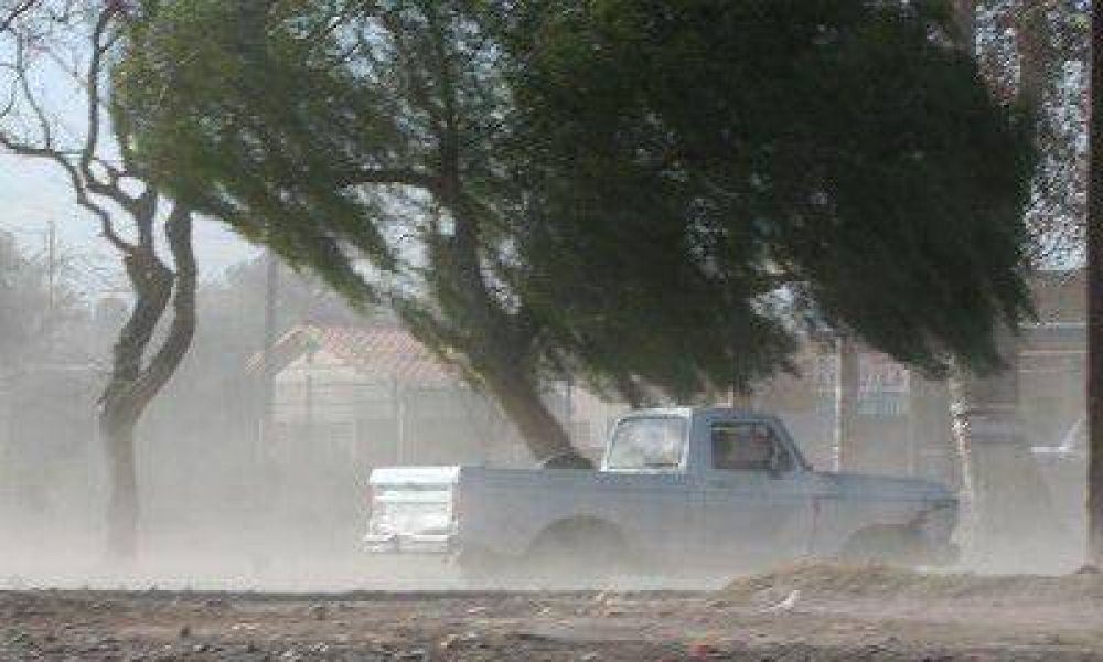 Anticipan que el zonda podr�a bajar al llano durante la tarde del jueves