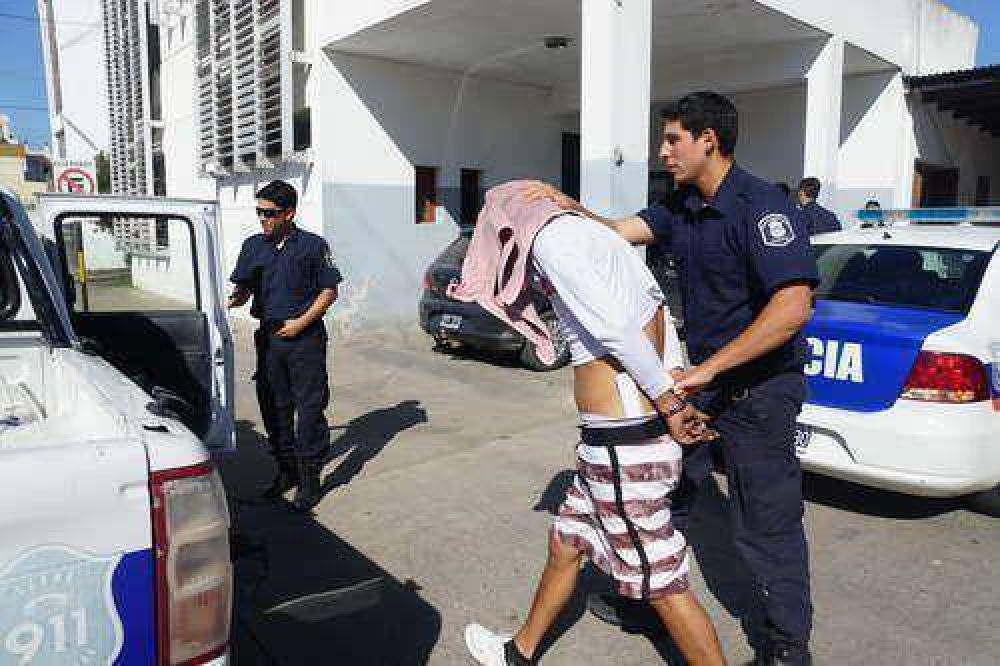 Hay dos detenidos por un asalto a una poller�a que ocurri� el viernes pasado