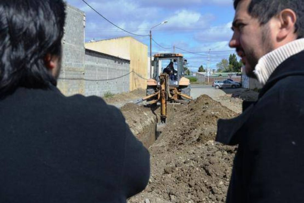 Iniciaron los trabajos para la construcci�n de veredas en el 40 Viviendas