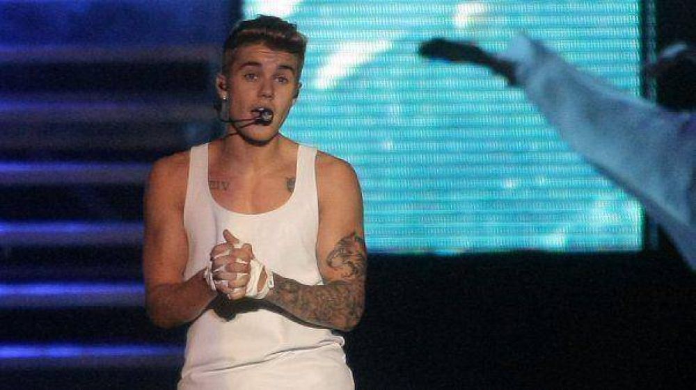 Millonario embargo de la Aduana a Justin Bieber