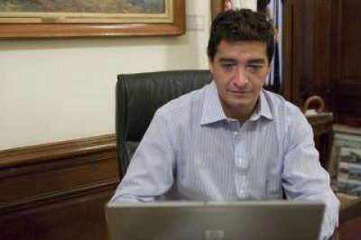 Screnci va al ministerio de Monz� para sacar la reforma pol�tica de la Ciudad