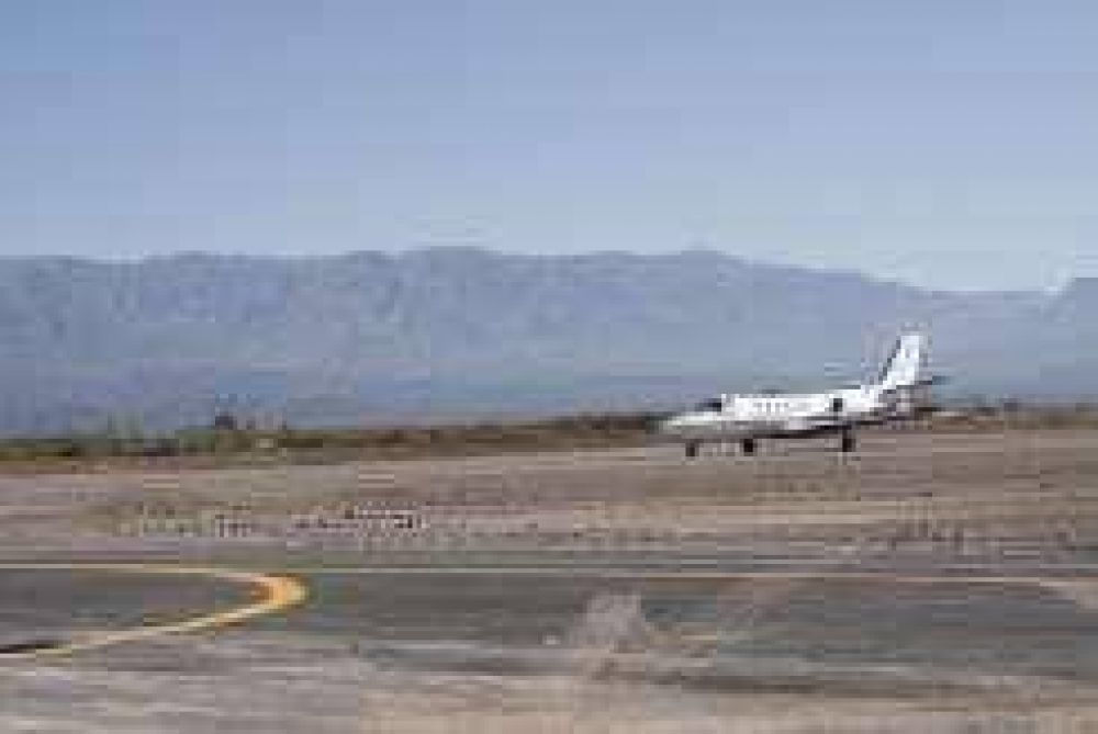  Quieren el primer aeropuerto internacional en Valle F�rtil