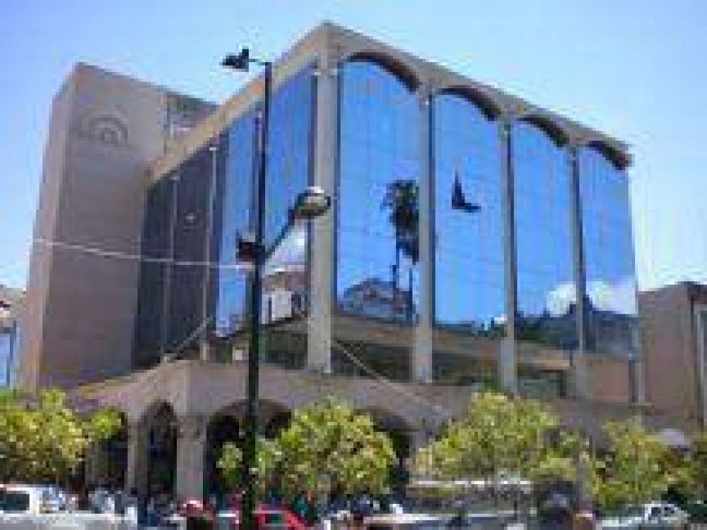 Salta: Todos los empleados p�blicos cobrar�n ma�ana $400 de aumento adicional