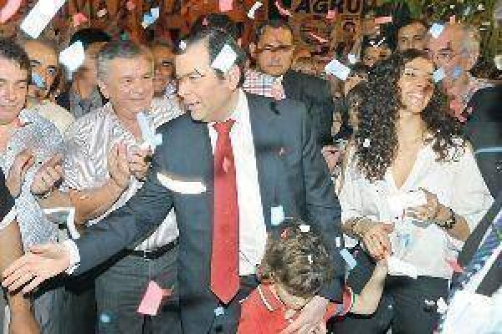 Zamora: "La obra p�blica no se va a parar, porque ella genera trabajo"