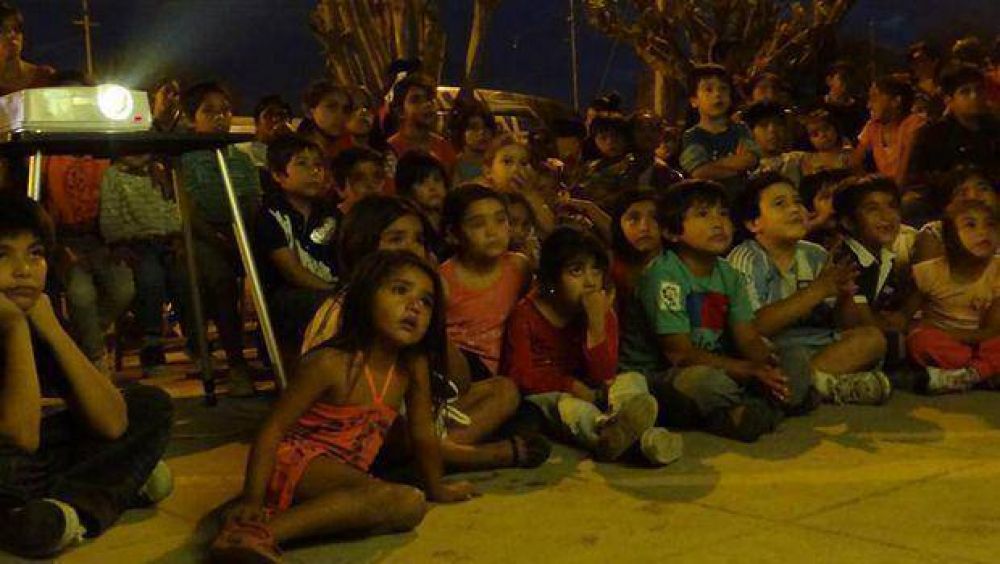 Cine m�vil de Santiago del Estero participar� en el Festival de cine de Mar del Plata