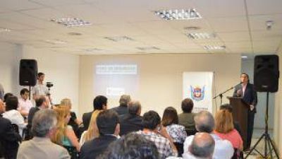 Mera: �Vamos a combatir las drogas desde todos los lugares�