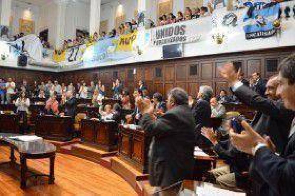 Desde China, P�rez agradeci� por las PASO provinciales y Ciurca festej� en la Legislatura