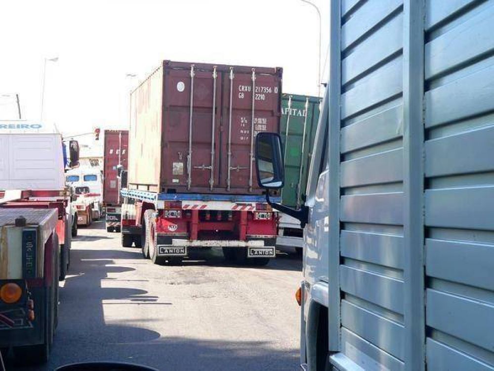 Aduana chilena levant� el paro y se normaliza el tr�nsito