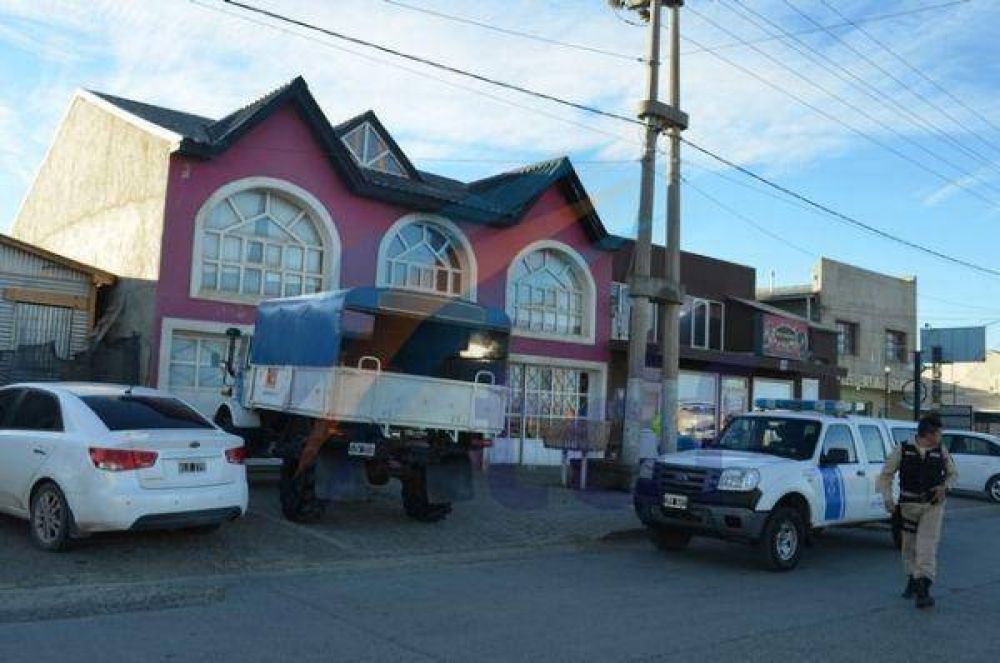 Otro allanamiento al privado de calle Malvinas por trata de personas