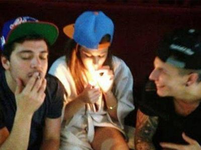 Charlotte Caniggia public� una foto suya fumando marihuana