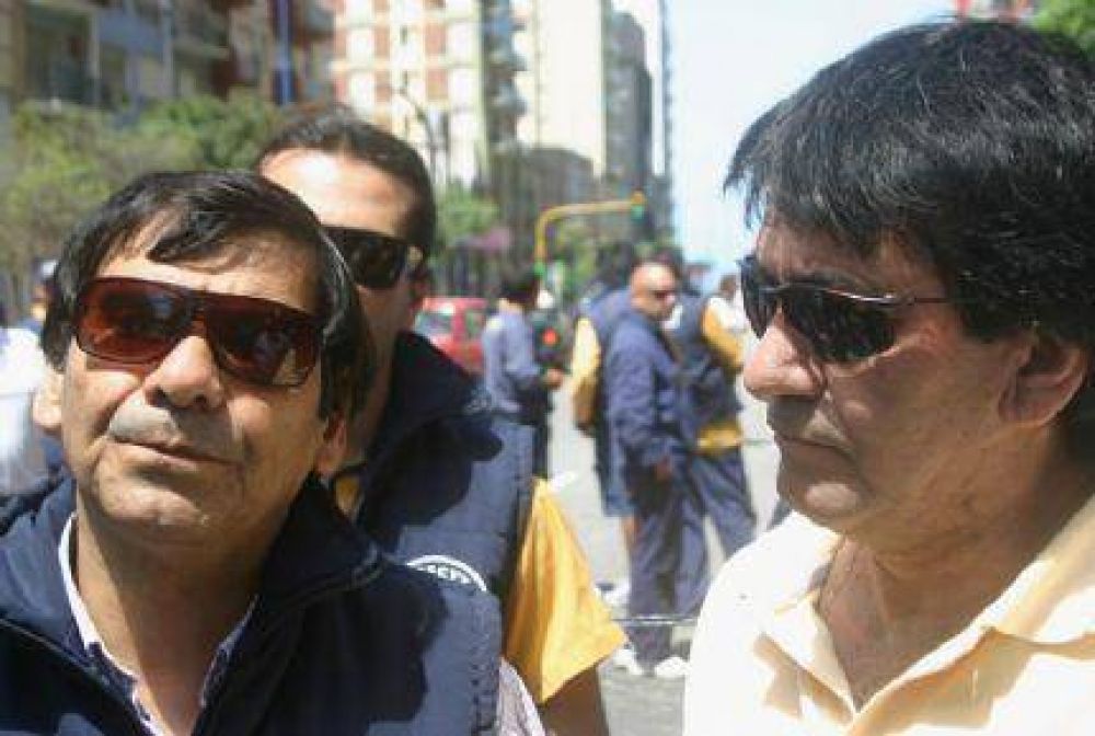 Trabajadores del Correo Argentino exigieron cobrar las horas extras en su justo valor