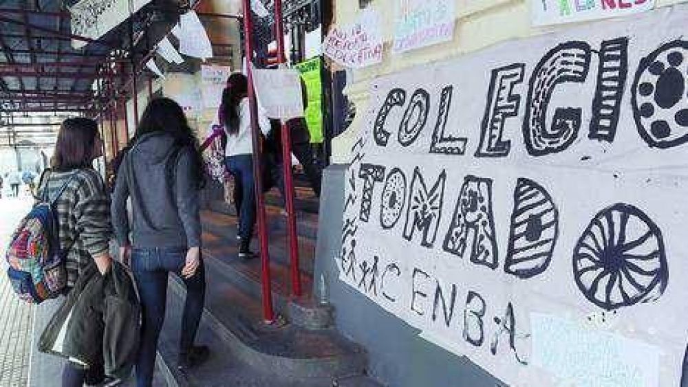 Dejan sin efecto sanciones a estudiantes del Buenos Aires