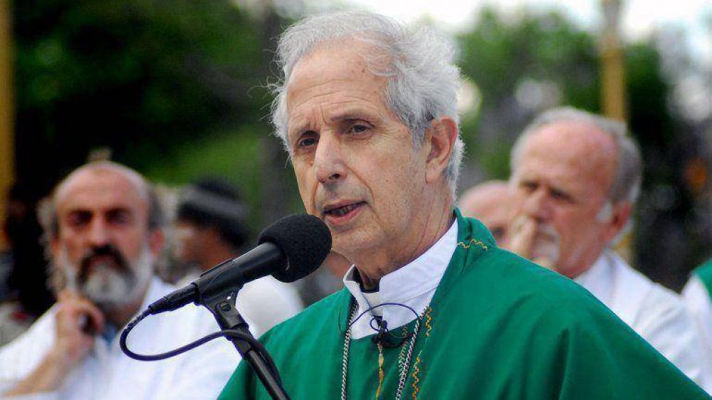 Mario Poli encabez� una misa en Constituci�n y pidi� frenar el "avance" del narcotr�fico