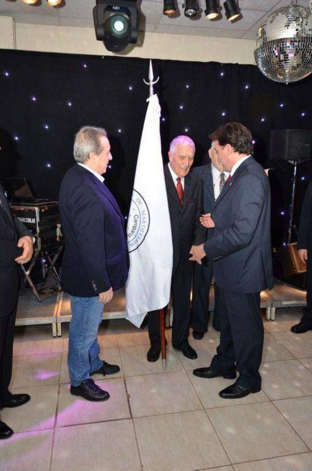 El Colegio de Martilleros y Corredores Pblicos Zrate-Campana, conmemor sus 25 aos coronado de un gran festejo  