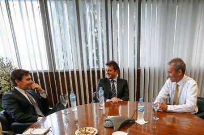 Con eje en la inversi�n, Massa se reuni� con Mark Fields, presidente de Ford 