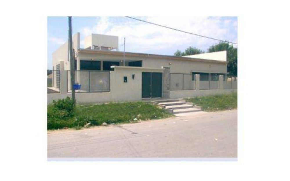 Roban jard�n y v�ndalos meten vidrio molido dentro del pan de los ni�os