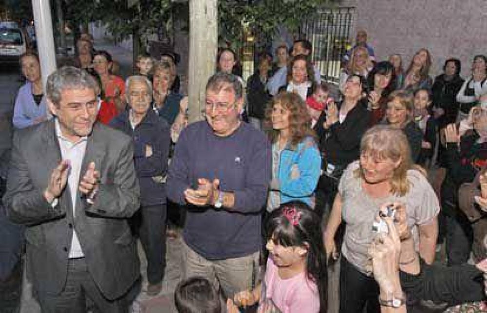 Ferraresi: �Vamos a cambiar todas las luces para el 2015�