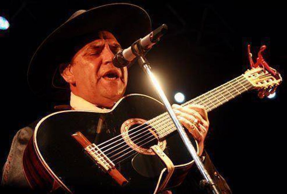 El Chaque�o abri� la Expo Ca�uelas