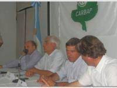 En numerosa Reuni�n de Presidentes de Asoc. y Soc. Rurales de CARBAP en la ciudad de La Plata se analiz� impacto de Ley