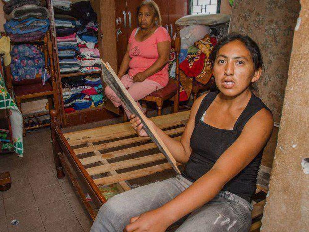 La polic�a allan� una casa por error y con violencia