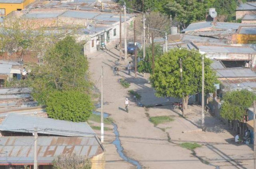 Los narcos llegan a la Costanera vestidos de traje y en camionetas nuevas para distribuir la droga