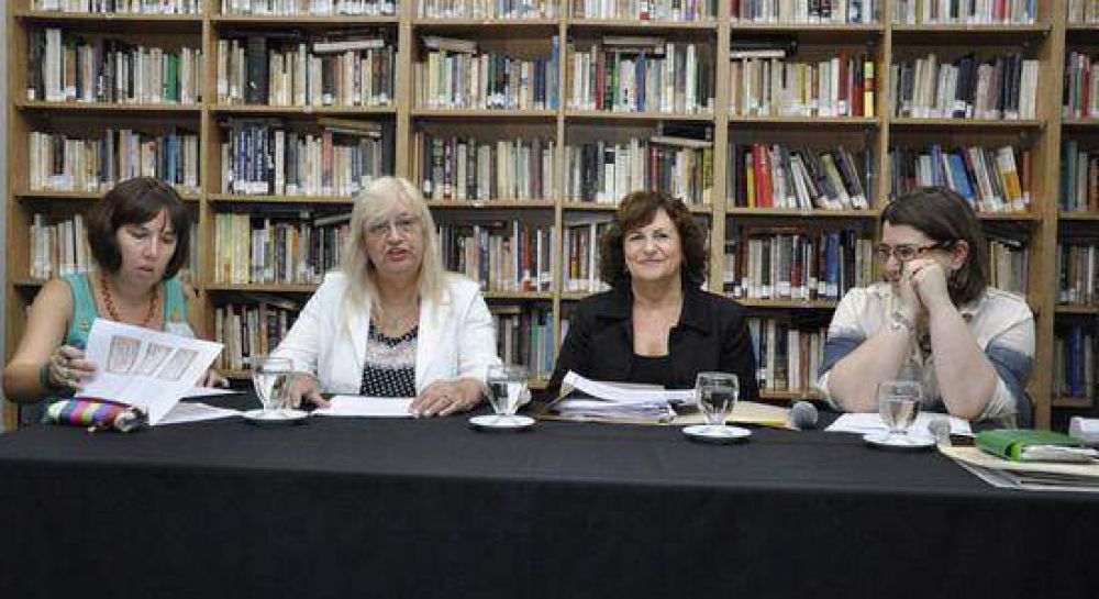 Campana fue sede del �Primer Encuentro de Preservaci�n Escolar: Bibliotecas, Museos y Archivos�  