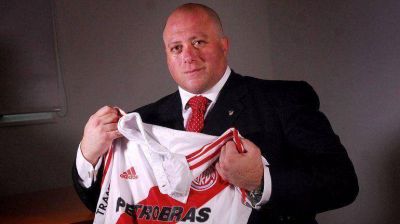 "Me reun� en Brasil con Andr�s D'Alessandro y ya habl� con el representante de Cavenaghi"