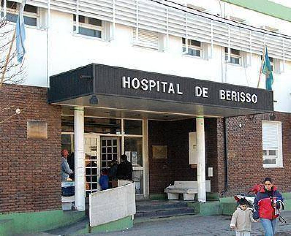 Para arrancarle la cartera, dos motochorros hirieron a jubilada de 74 a�os
