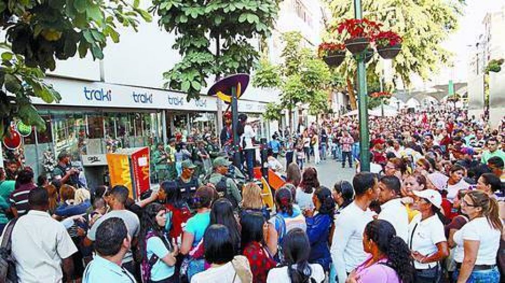 Temor por el cierre de comercios y p�rdida de empleos en Venezuela