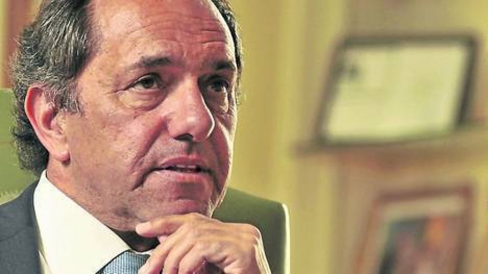 Scioli mand� preparar un proyecto para la ley de derribo