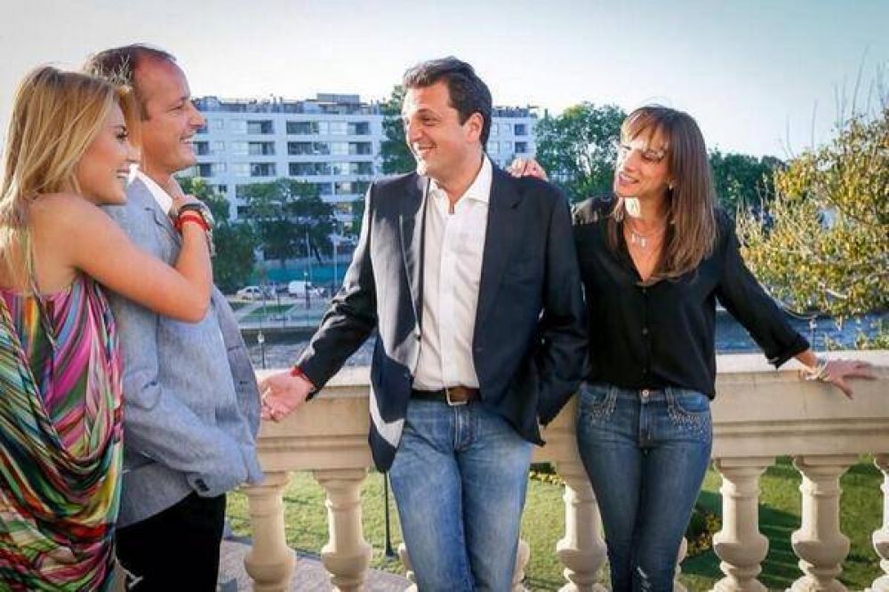 El sugestivo tuit que Luis D�El�a borr� sobre la foto de Sergio Massa y Mart�n Insaurralde