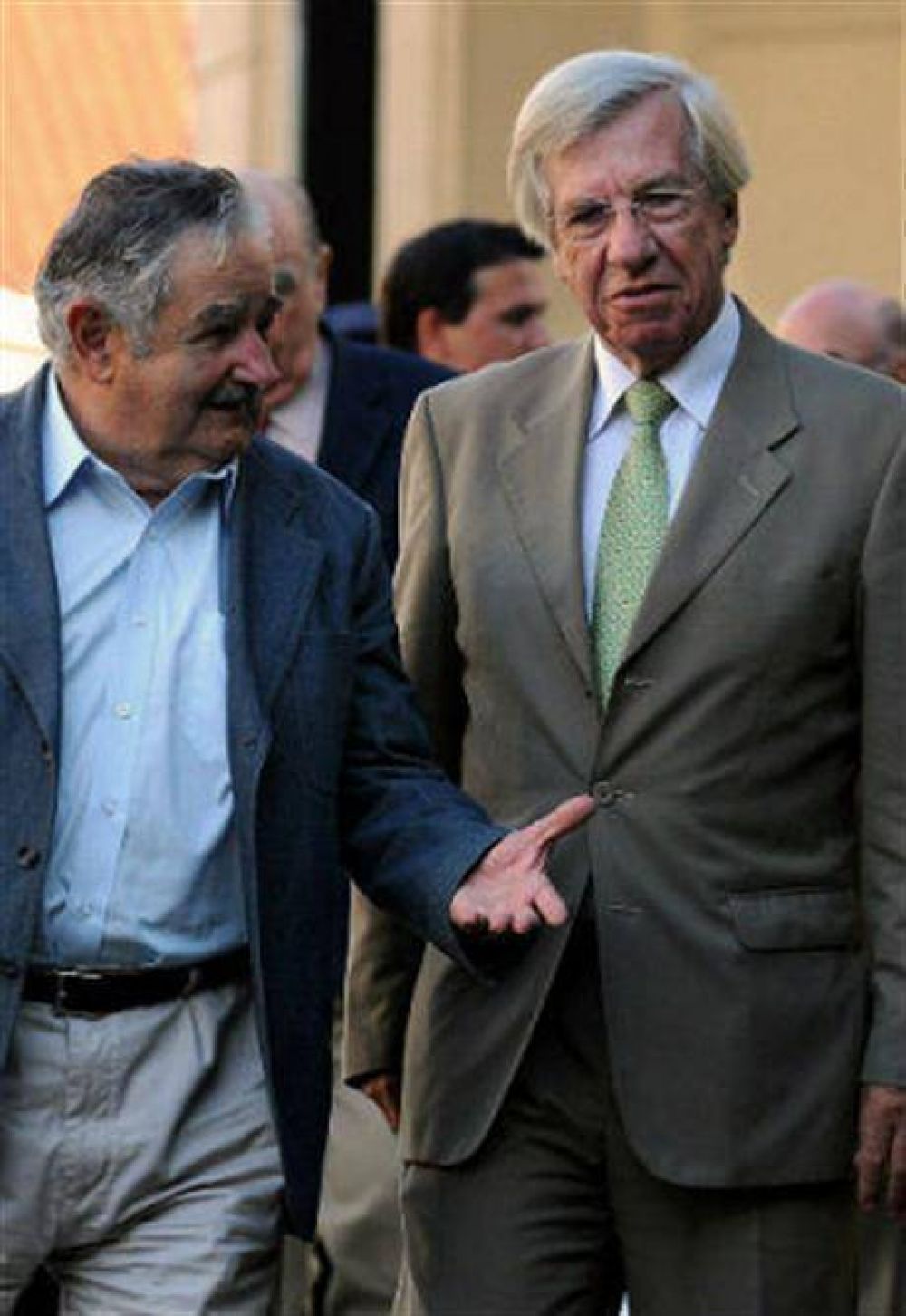 Para el Vice de Uruguay "la relaci�n con Argentina pasa momentos muy dif�ciles"