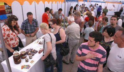 El Gran Mercado de Mendoza convoc� a m�s de mil personas en su primer d�a