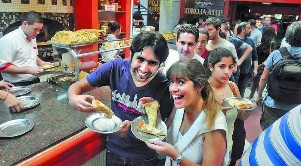 Loca carrera para hallar la mejor pizza de la avenida Corrientes
