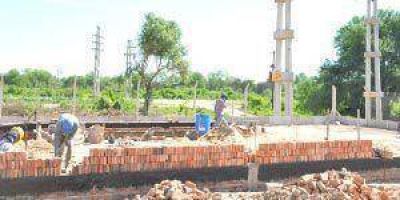 Avanzan proyectos de energ�a para el interior