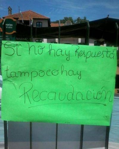 Contin�a la protesta de trabajadores de las Ruinas de San Ignacio
