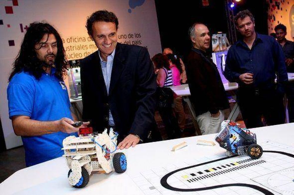 Miles de vecinos pasaron por la muestra San Mart�n Innovaci�n