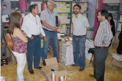 Agostini recorri� empresas que han incorporado trabajadores