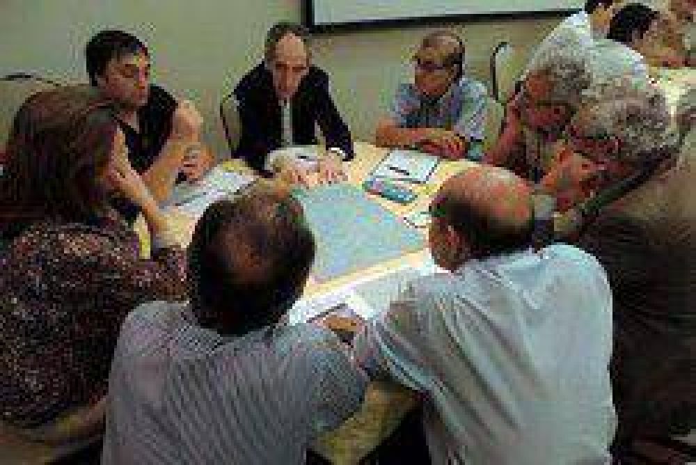 La APA present� el proyecto piloto para el sistema de alerta hidroambiental