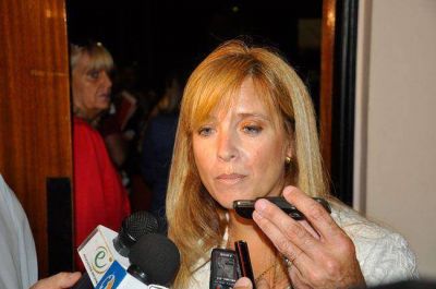 Sospechas en el Ministerio de Educaci�n: exigen una auditor�a por las compras directas