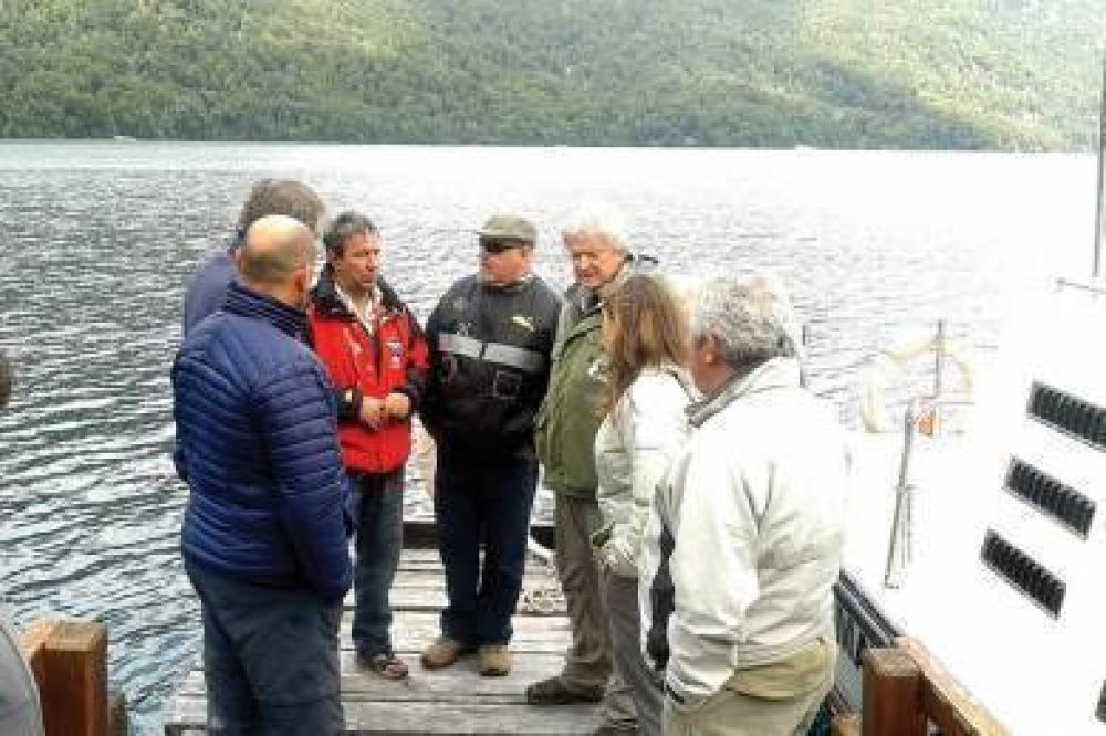 Especialistas en salud y turismo de provincia recorrieron el Parque Nacional Los Alerces