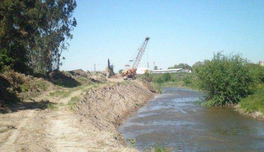 Vecinos agradecen a la comuna por obras en el arroyo
