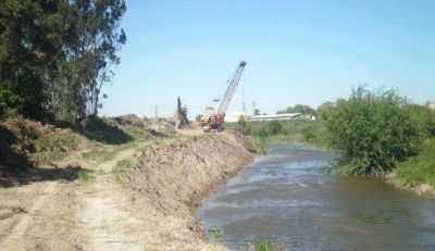 Vecinos agradecen a la comuna por obras en el arroyo