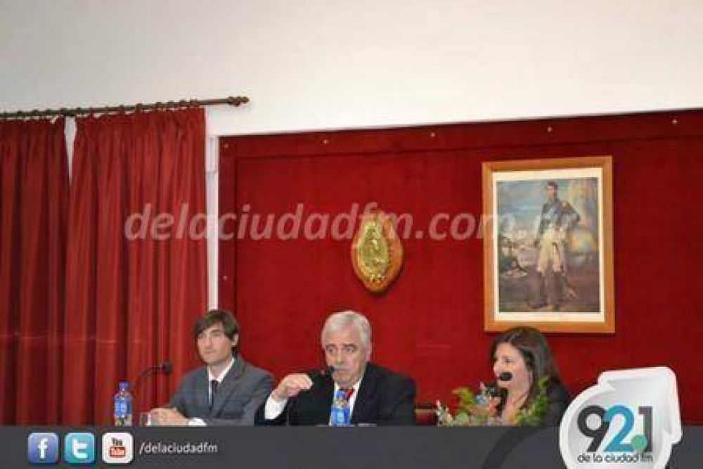 El Intendente Municipal convoc� a conferencia de prensa