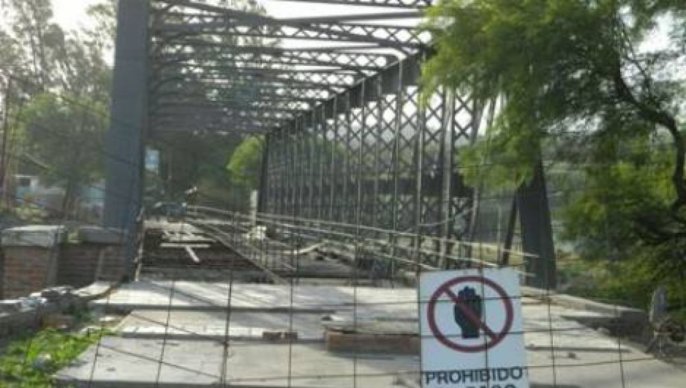 La obra de recuperaci�n del puente, paralizada