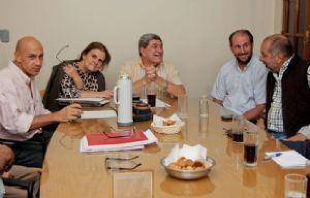 La UCR inicia el armado pensando en el 2015